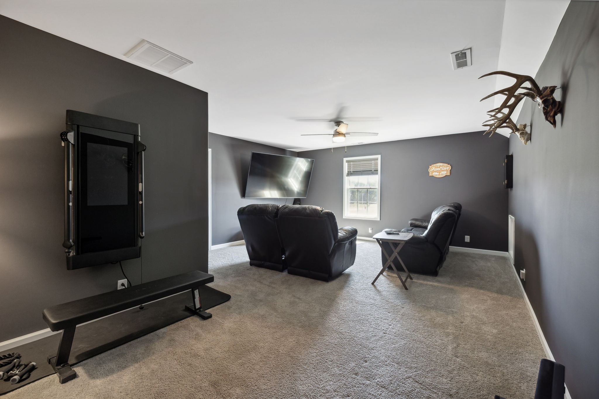 212 Pine Creek Dr