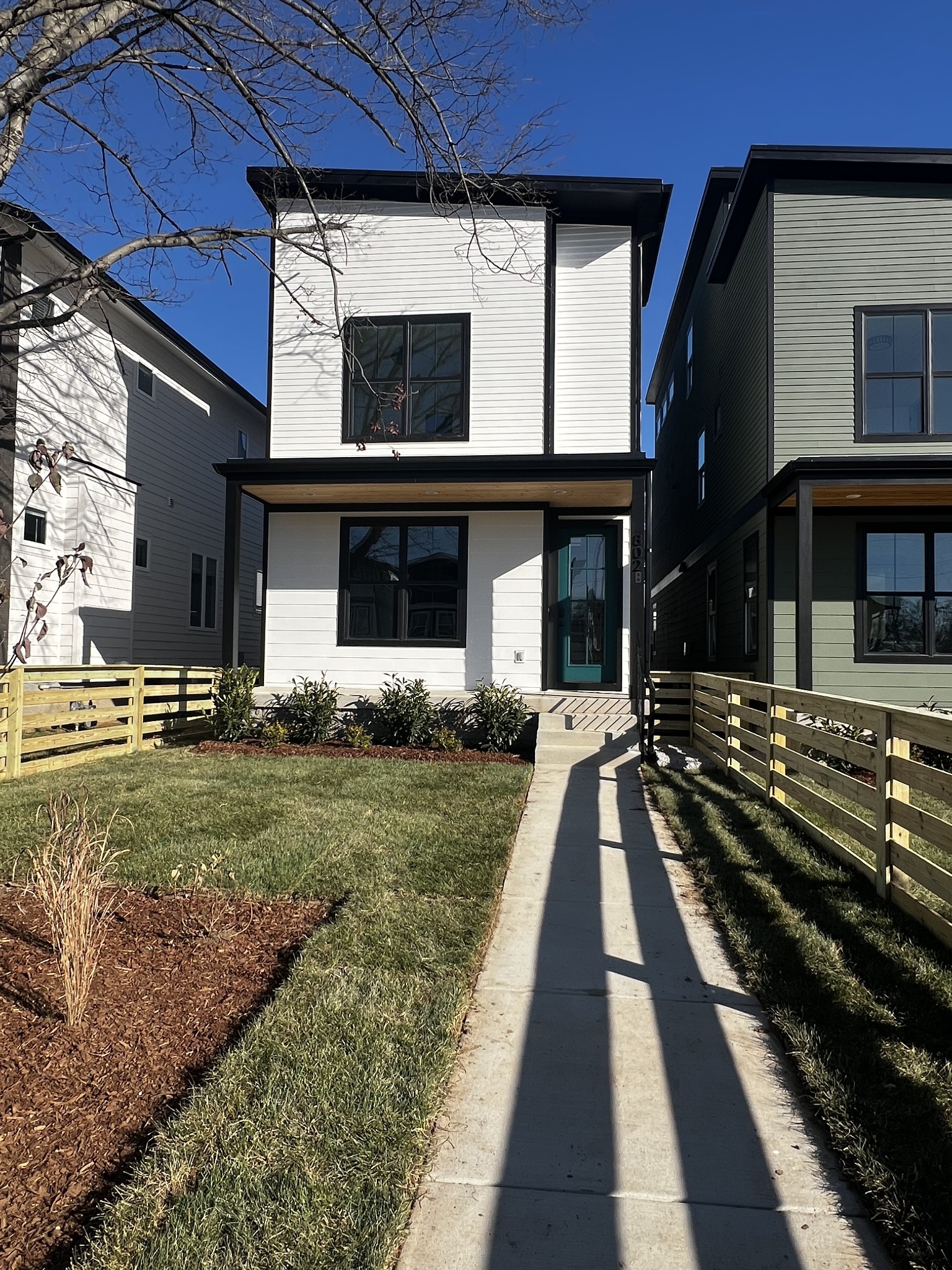 802B 45th Ave, N