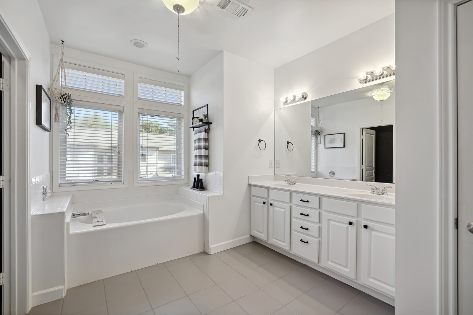 320 Old Hickory Blvd Unit: 2006