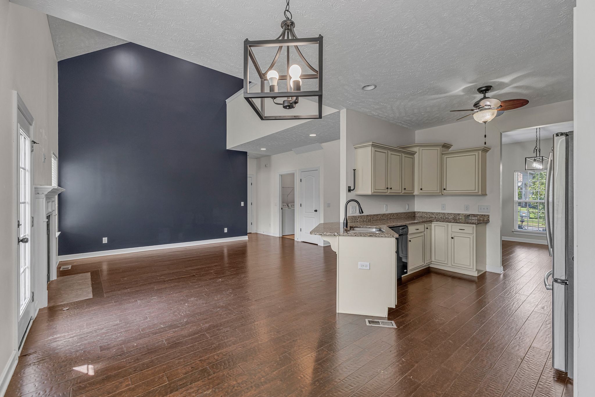 1543 Sunbeam Dr