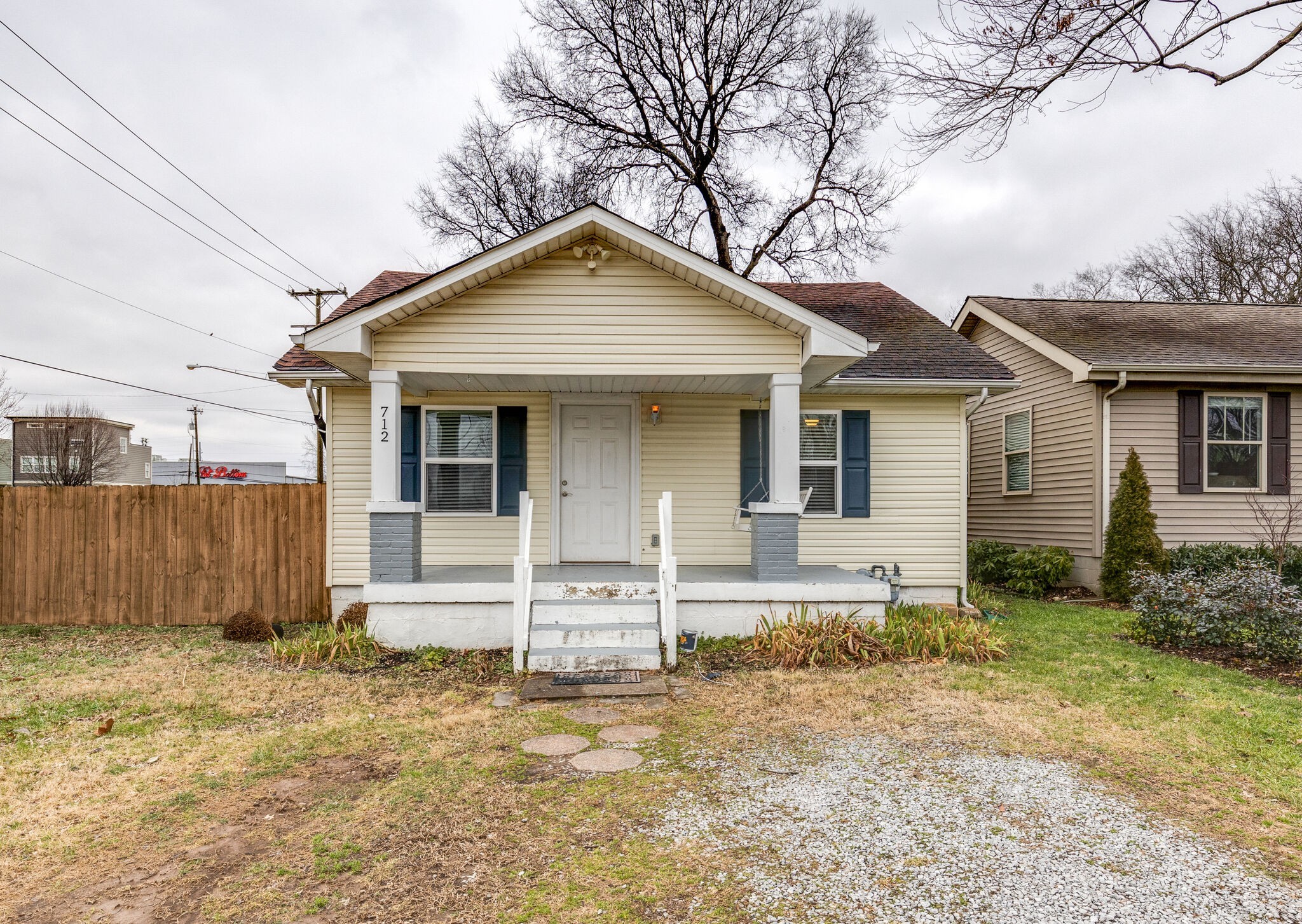 712 45th Ave, N