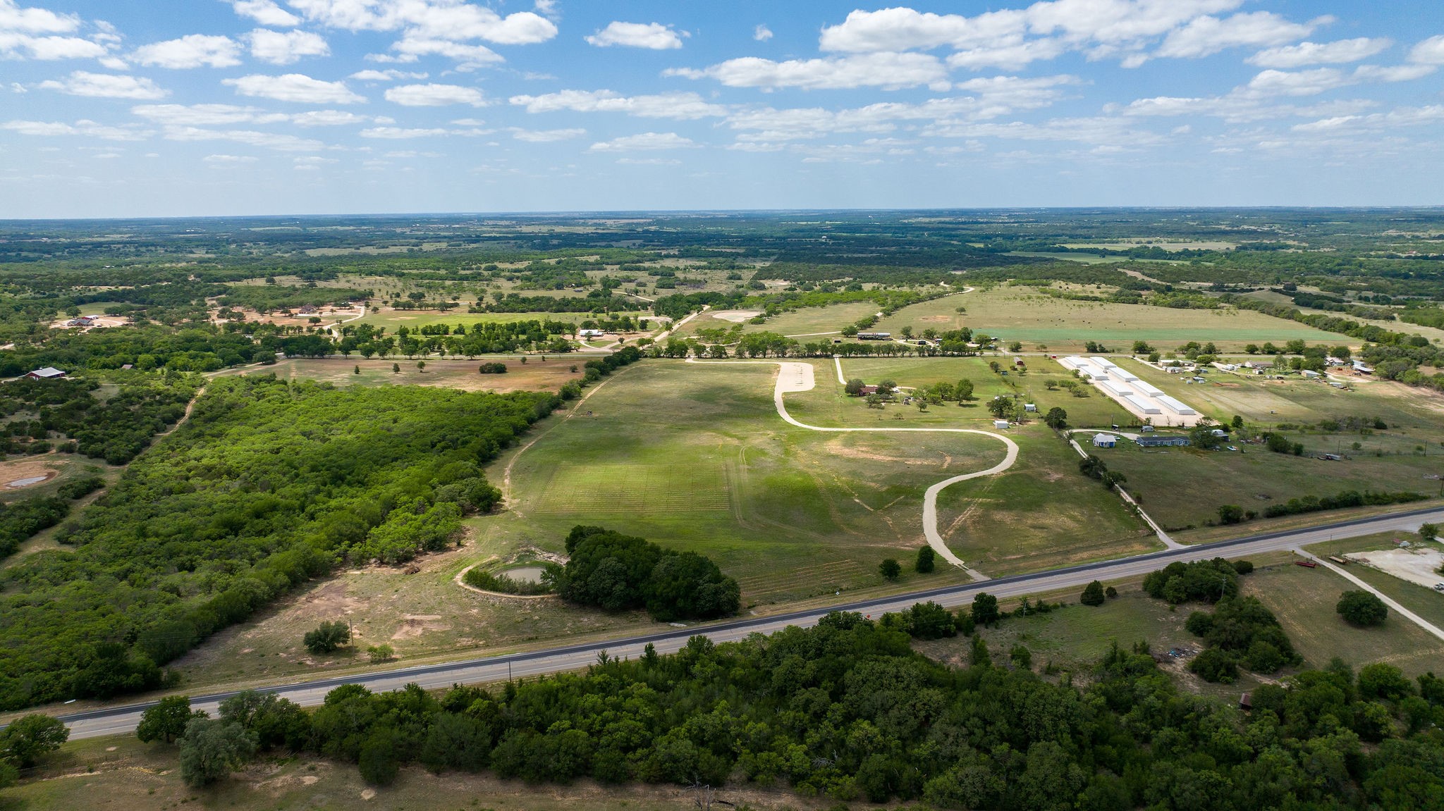 8526 N Fm 1744