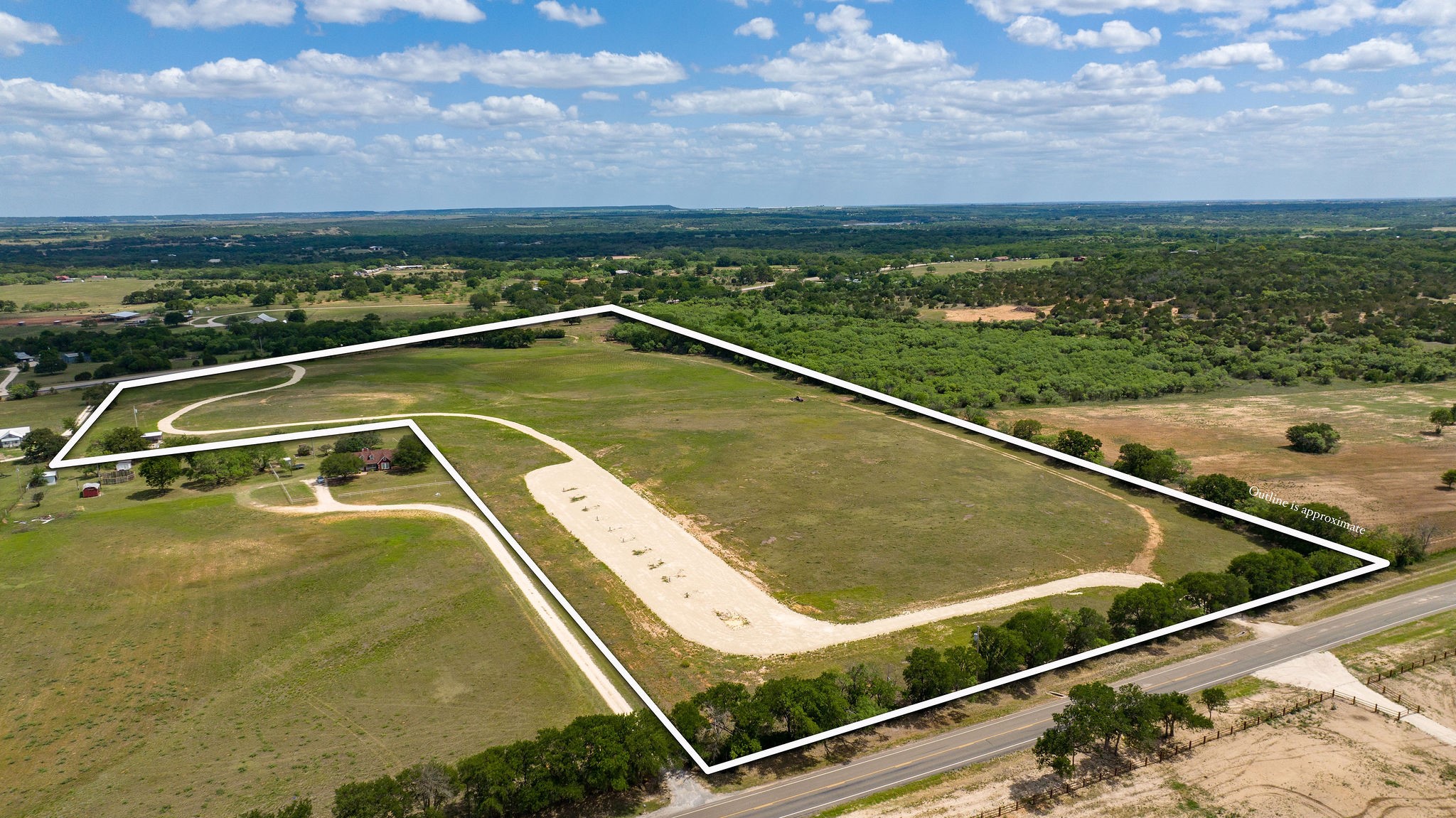 8526 N Fm 1744