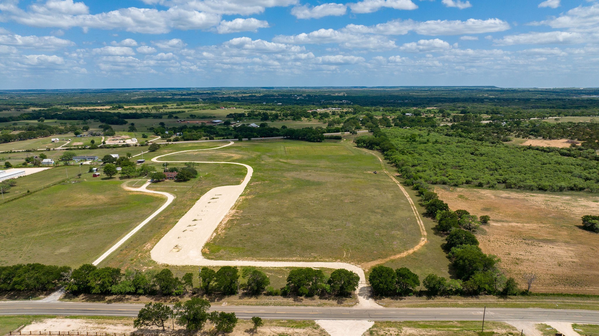 8526 N Fm 1744