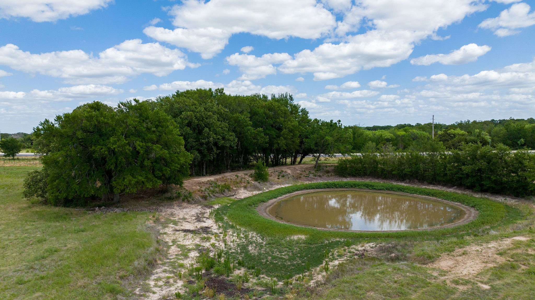 8526 N Fm 1744