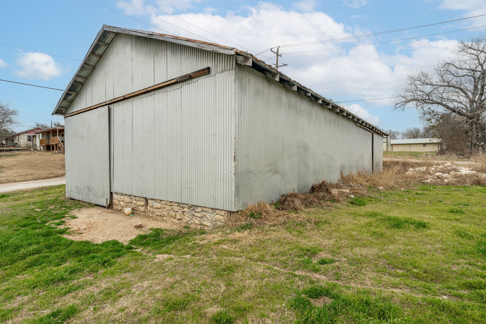 108 N Hill