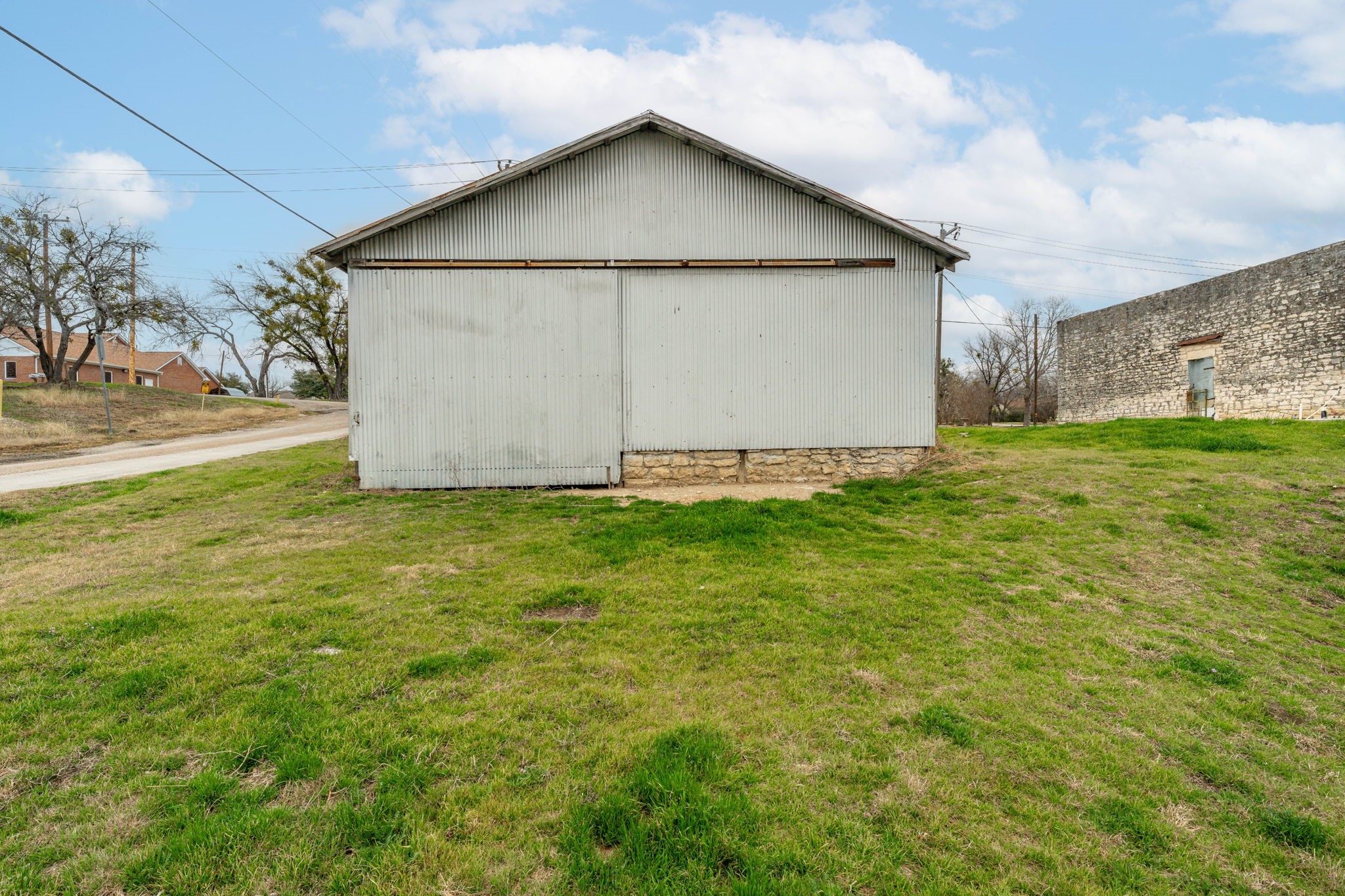 108 N Hill