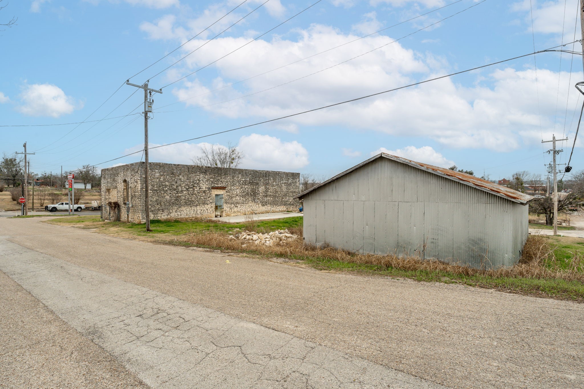108 N Hill