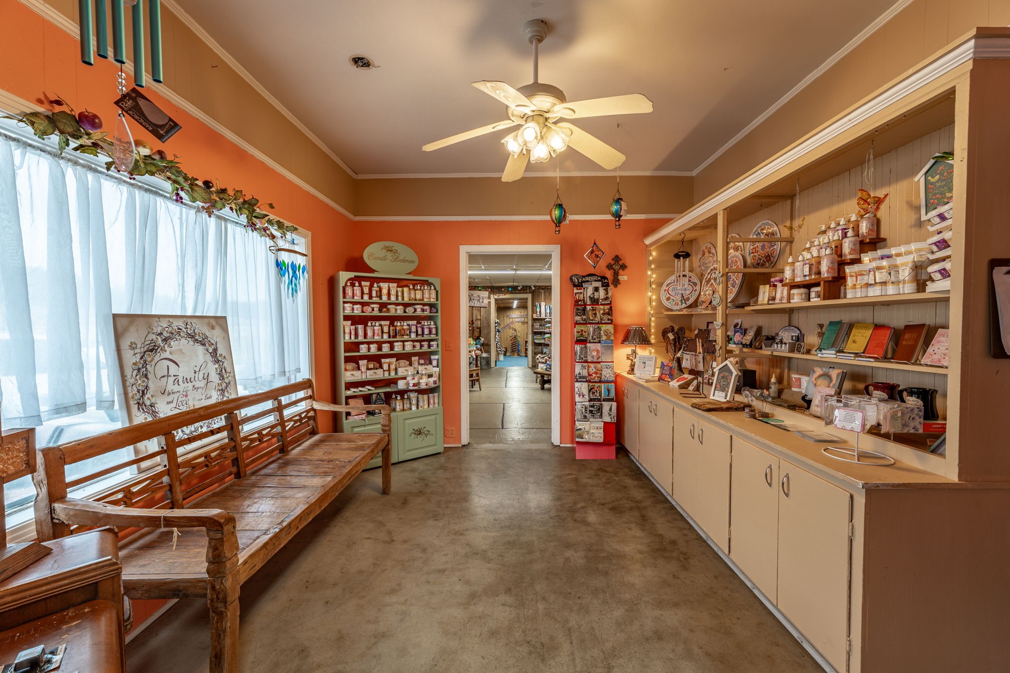 3408 N US Highway 281