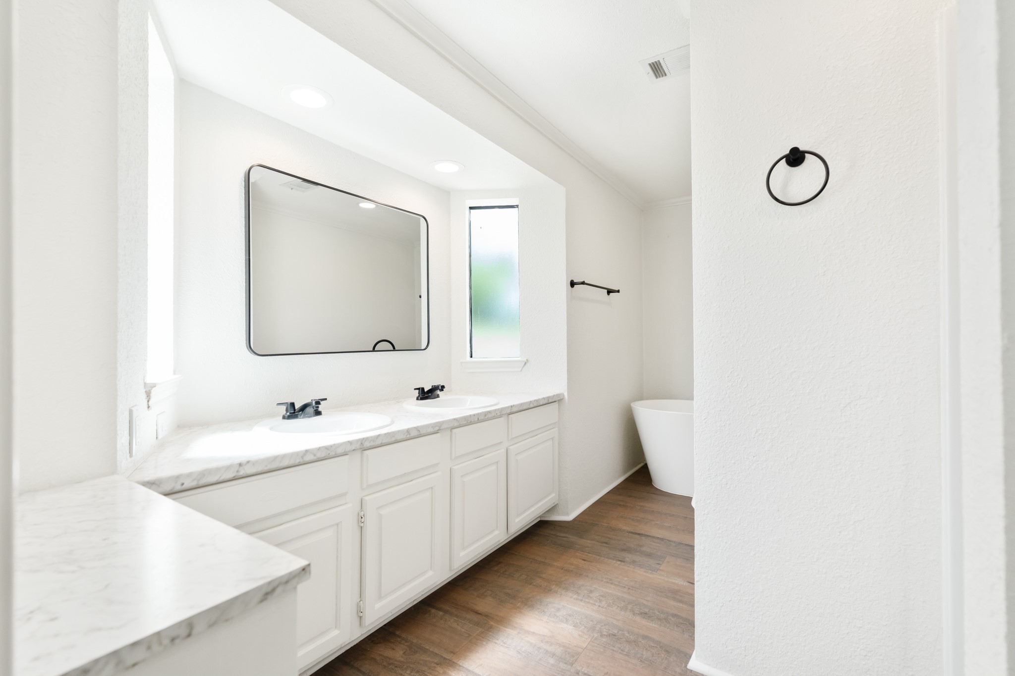 273 County Road 2546