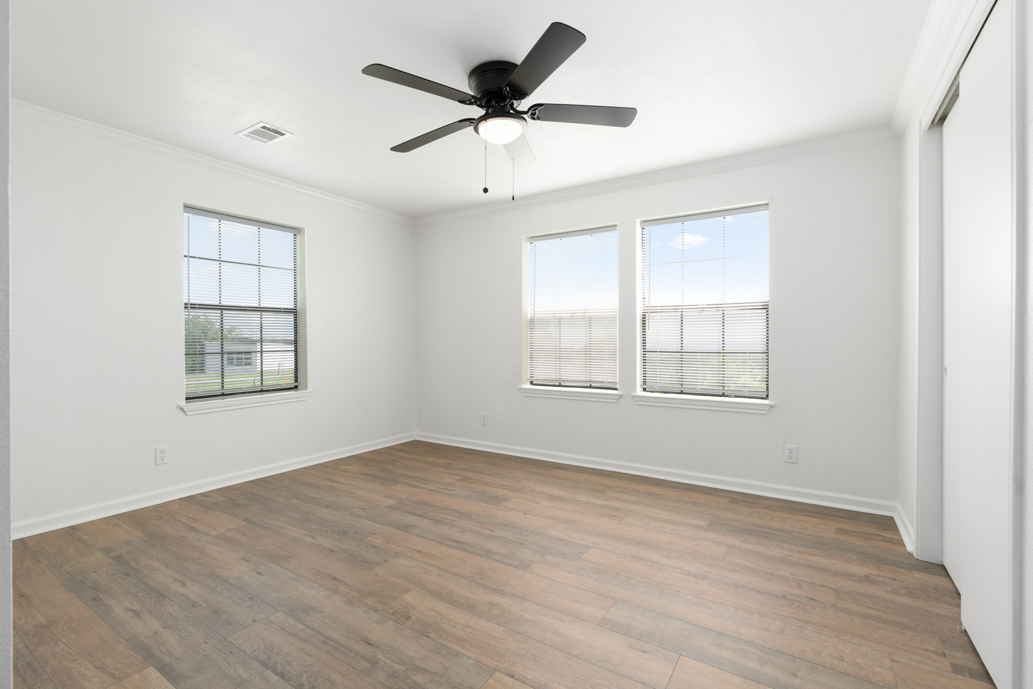 273 County Road 2546