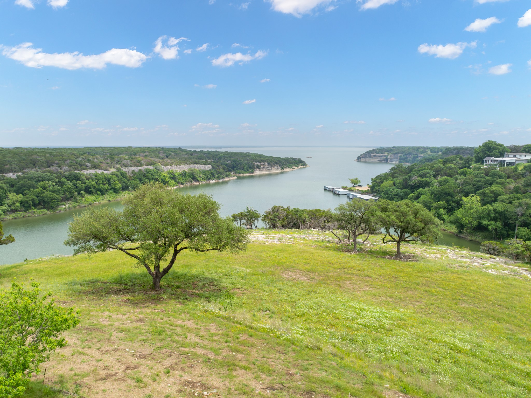 477 Private Road 1601