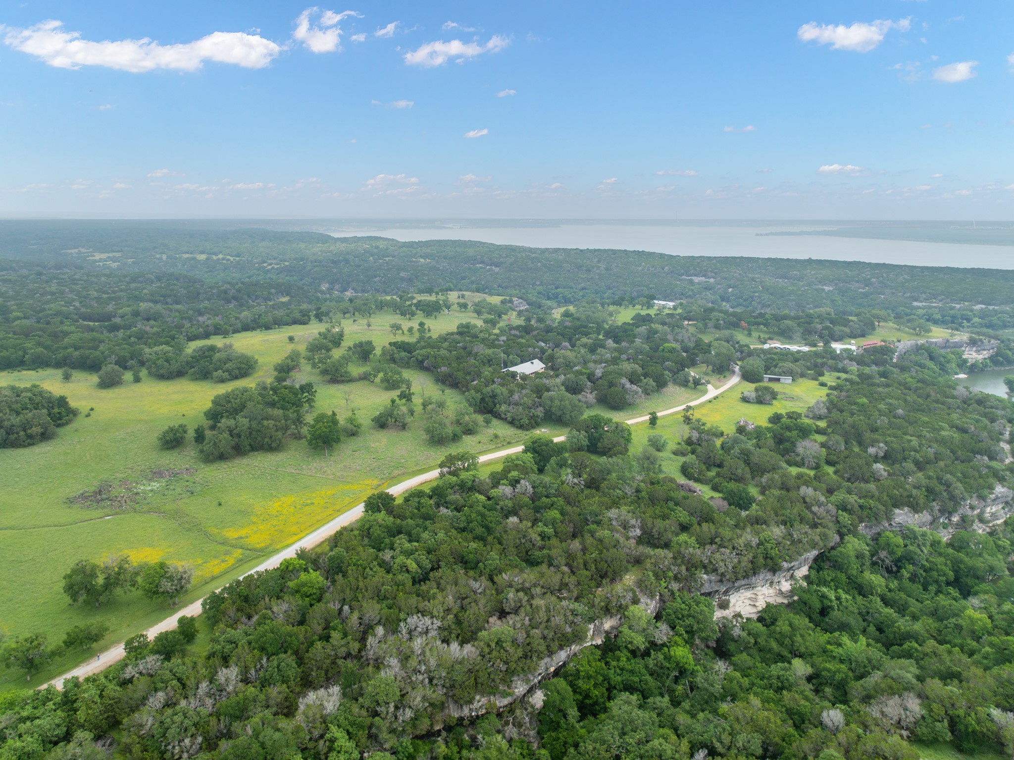 477 Private Road 1601