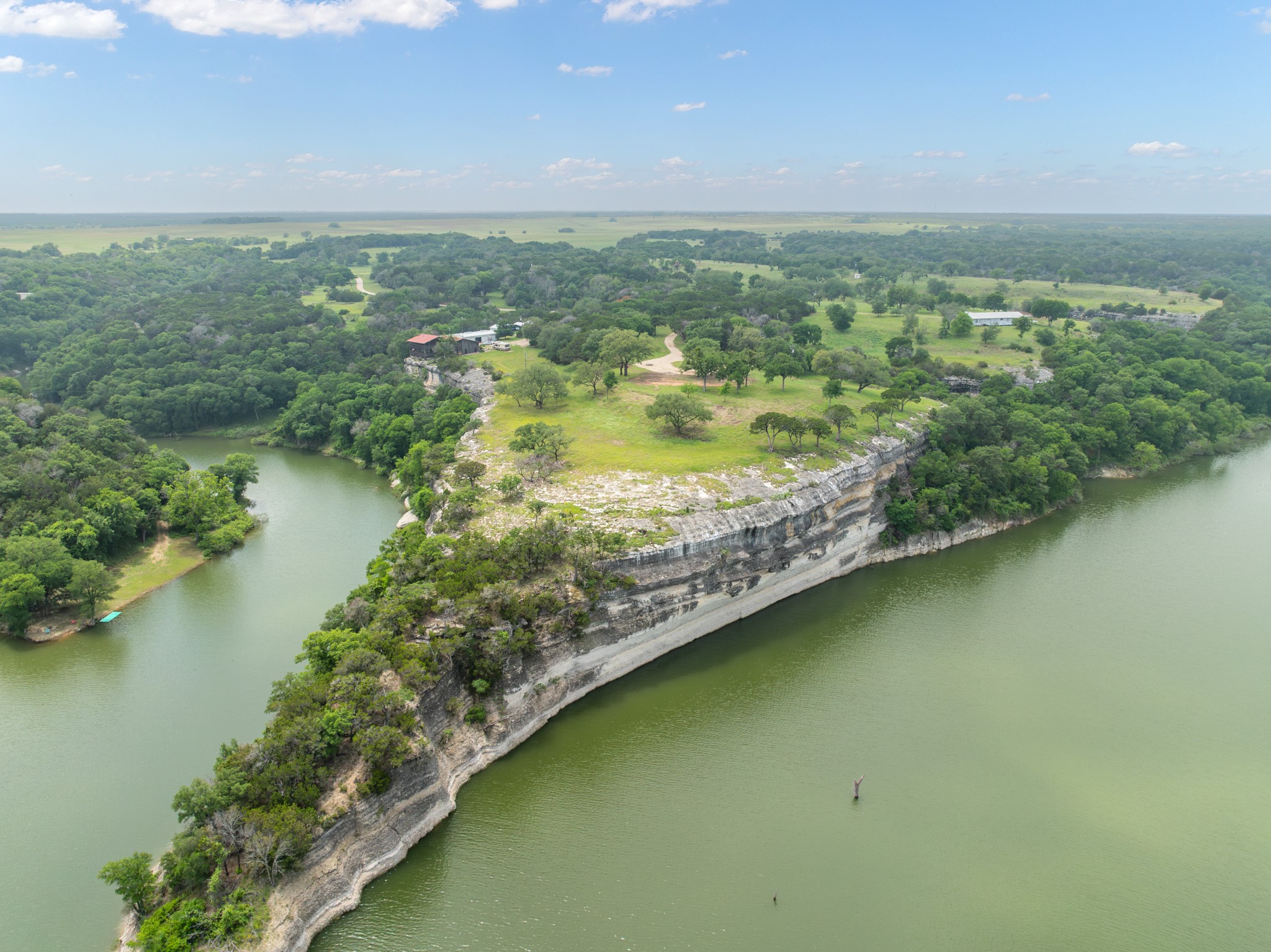 477 Private Road 1601