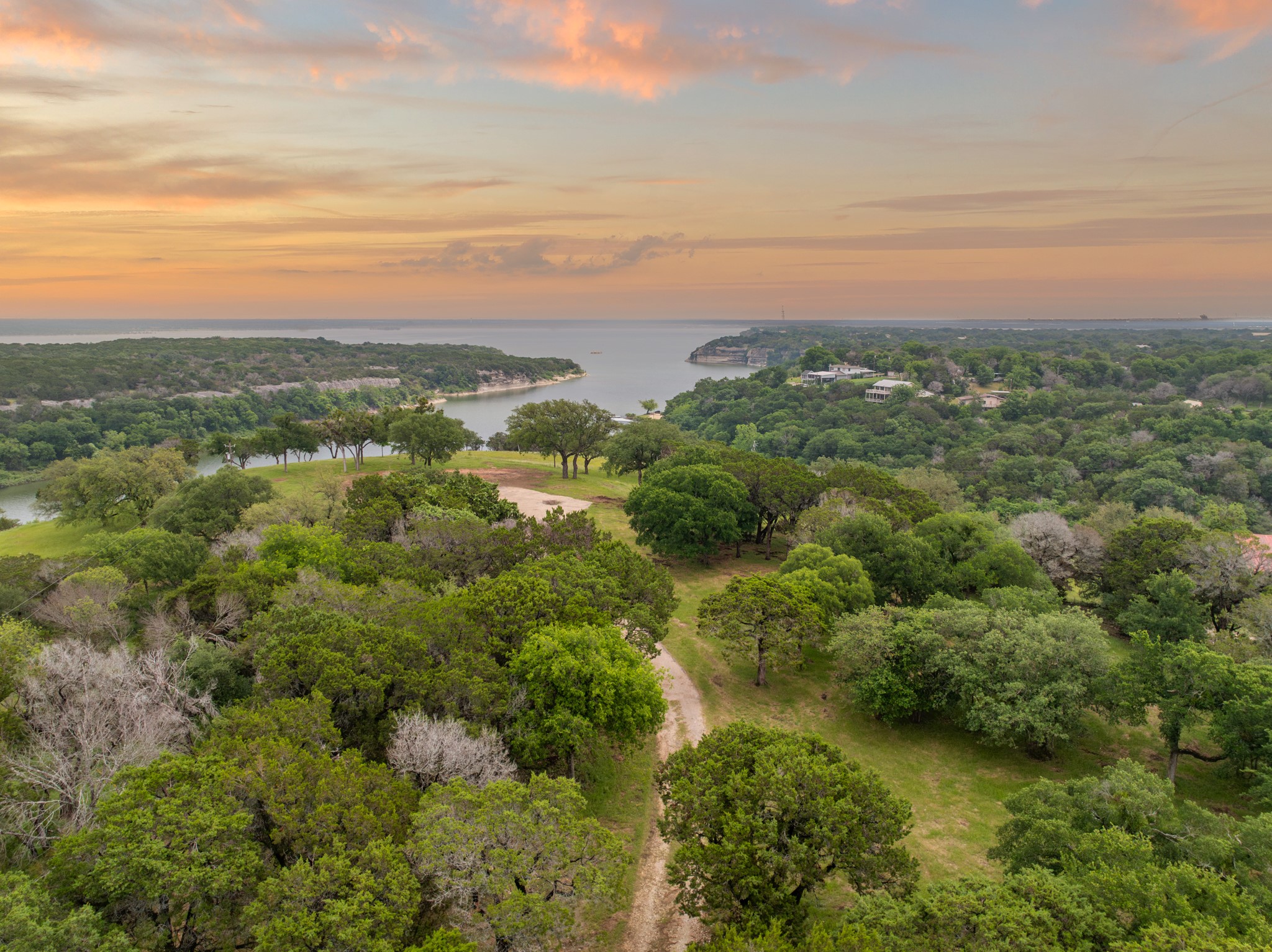 477 Private Road 1601