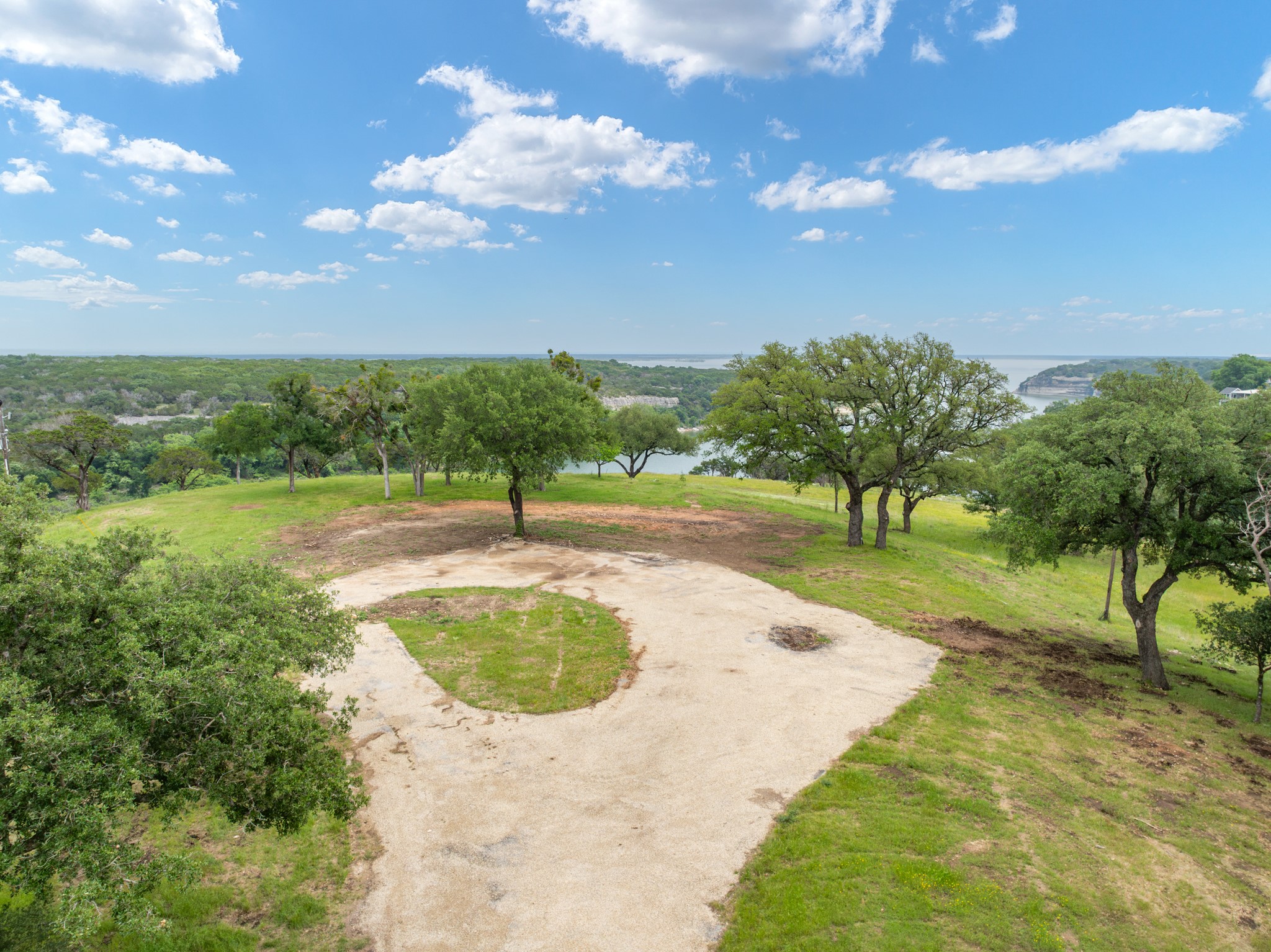 477 Private Road 1601