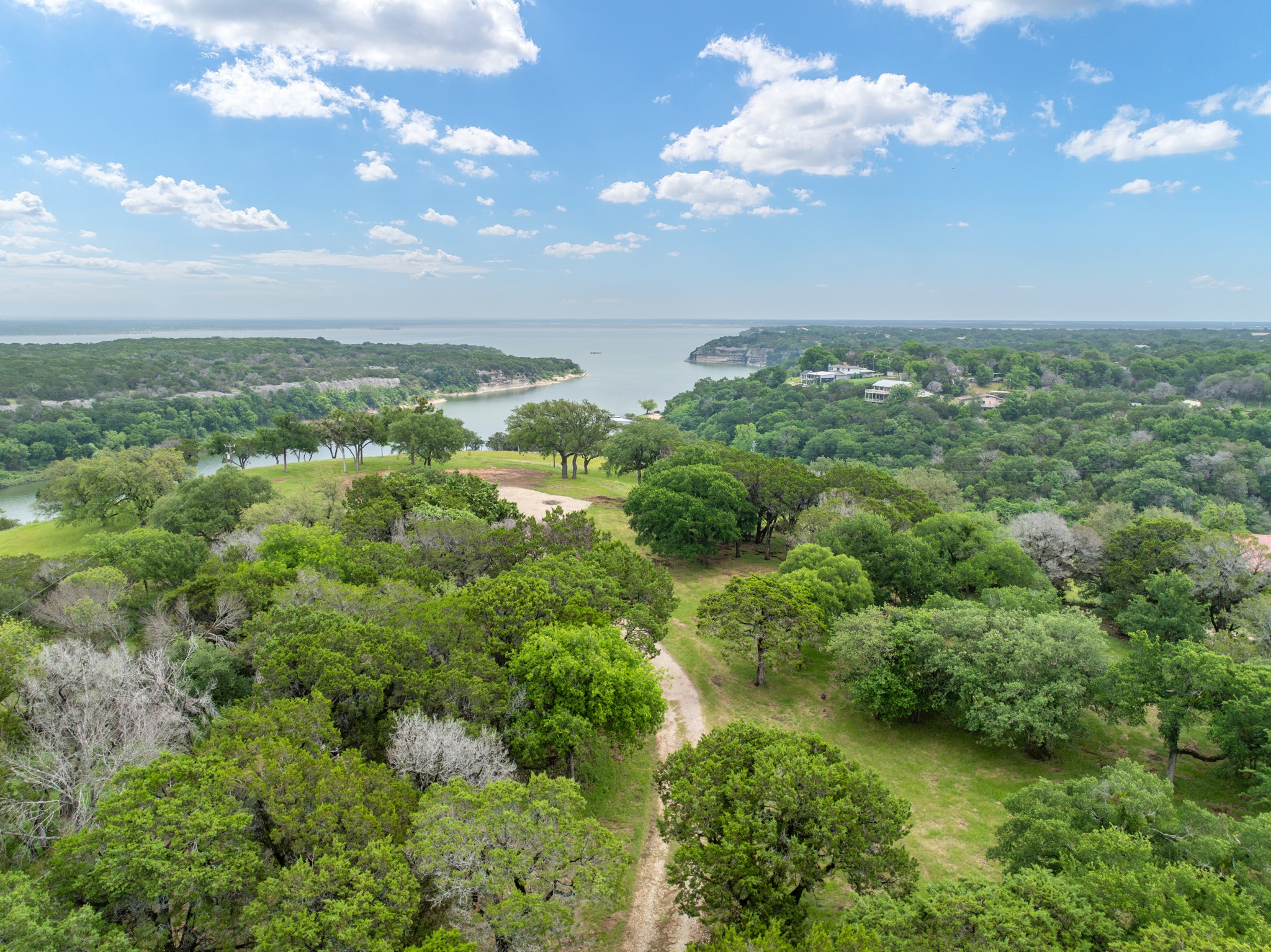 477 Private Road 1601