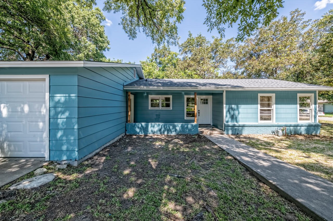 301 N Avenue Q