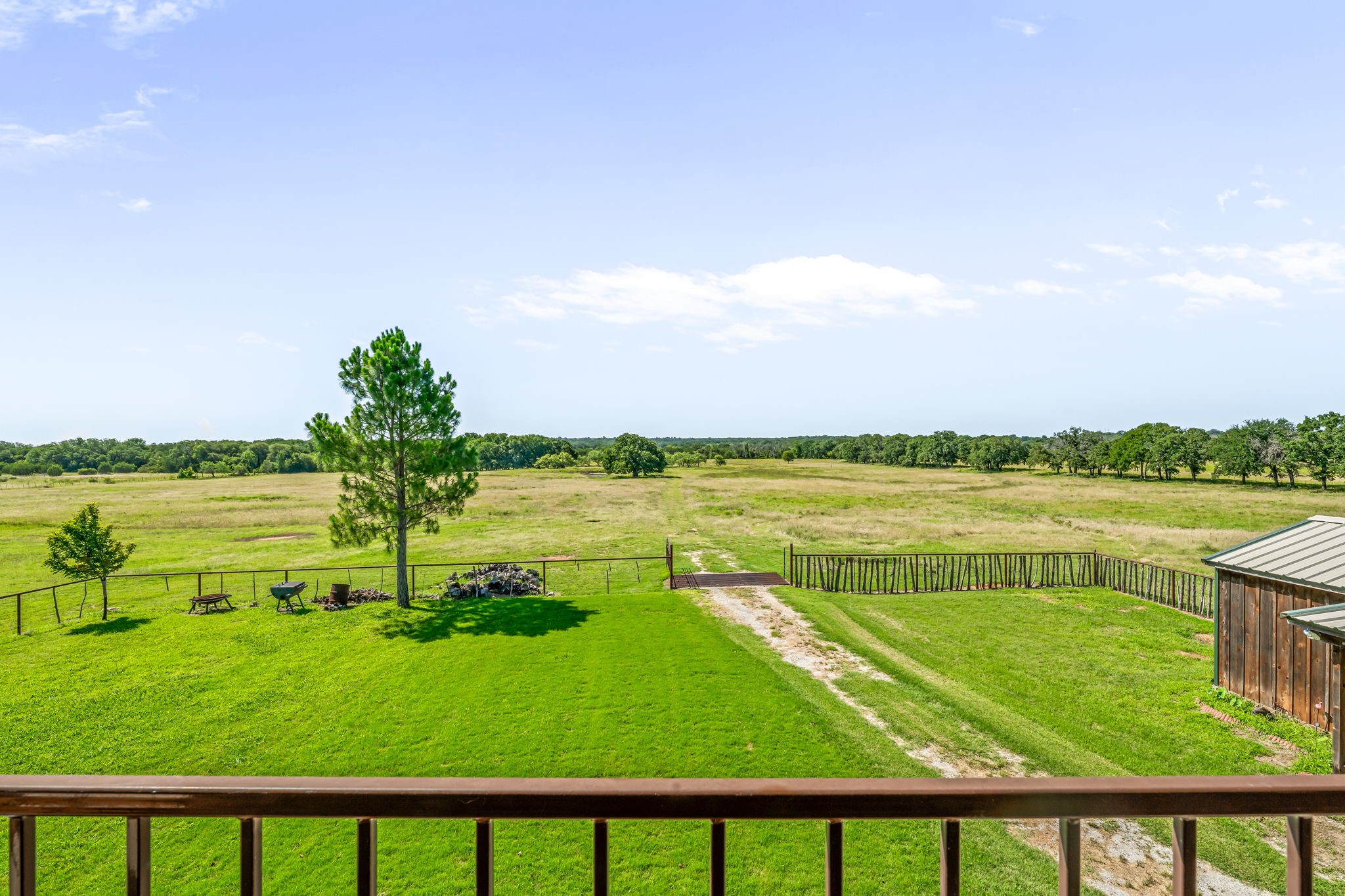 2440 County Road 243