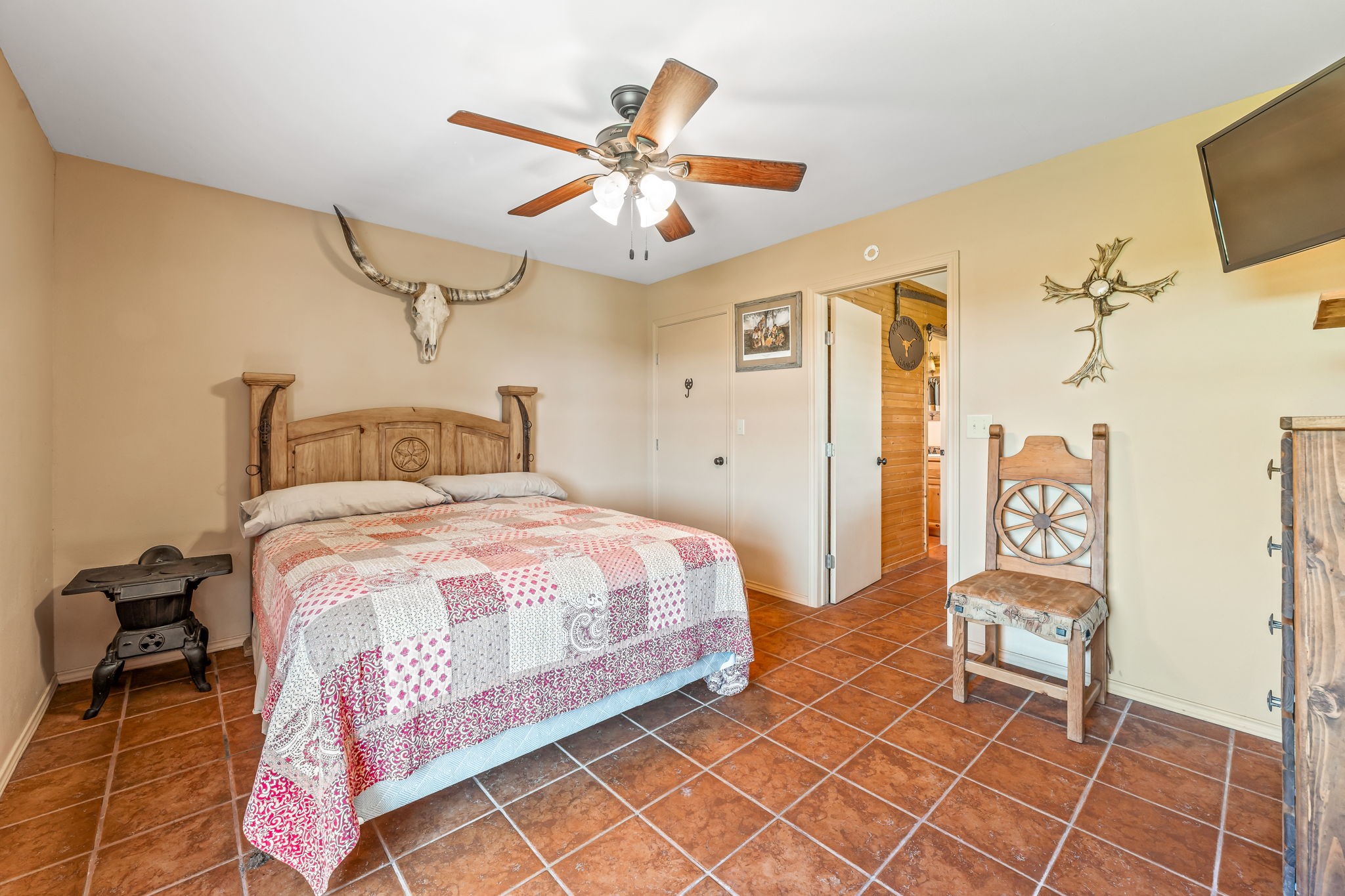 2440 County Road 243