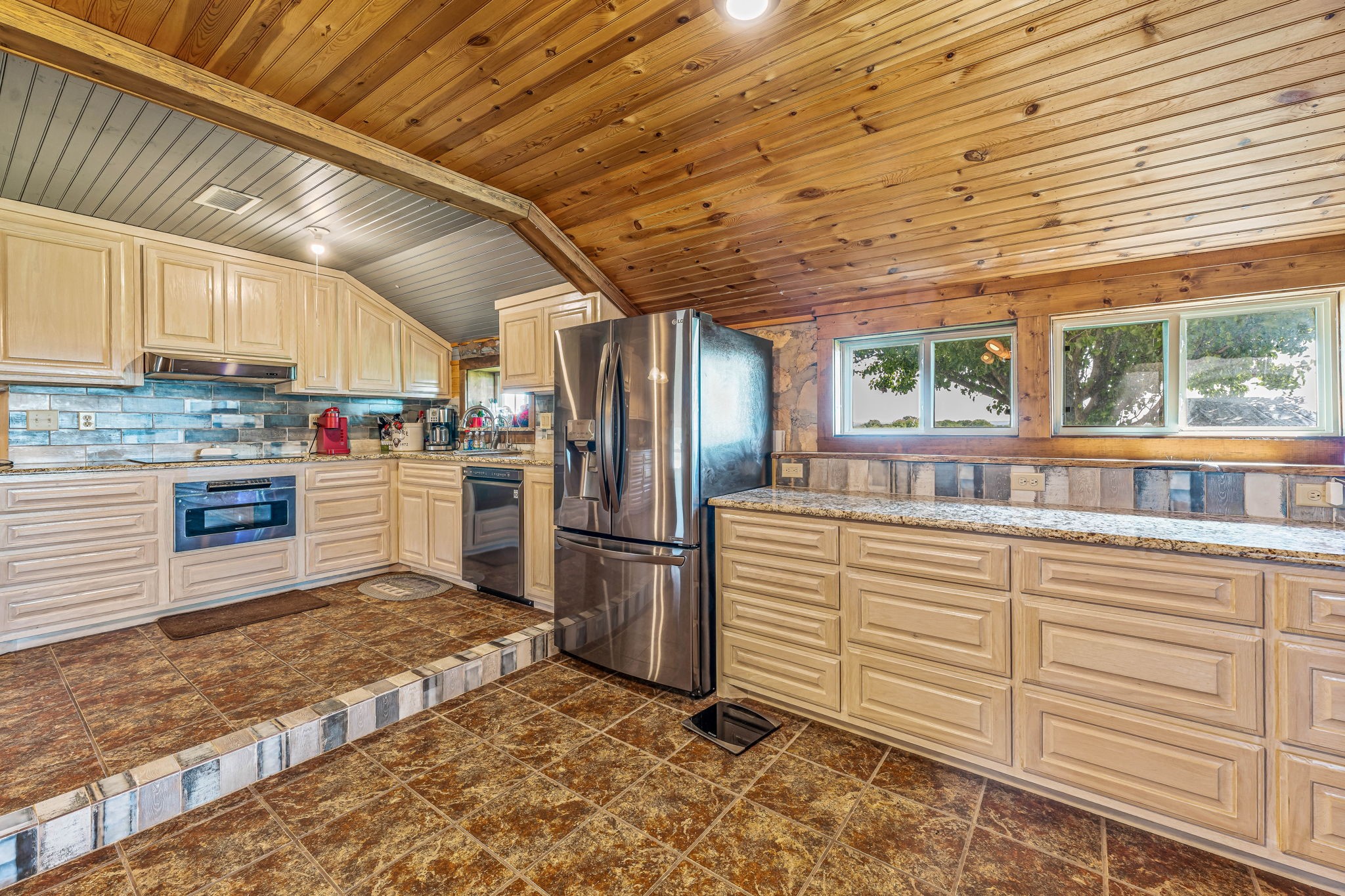 2440 County Road 243