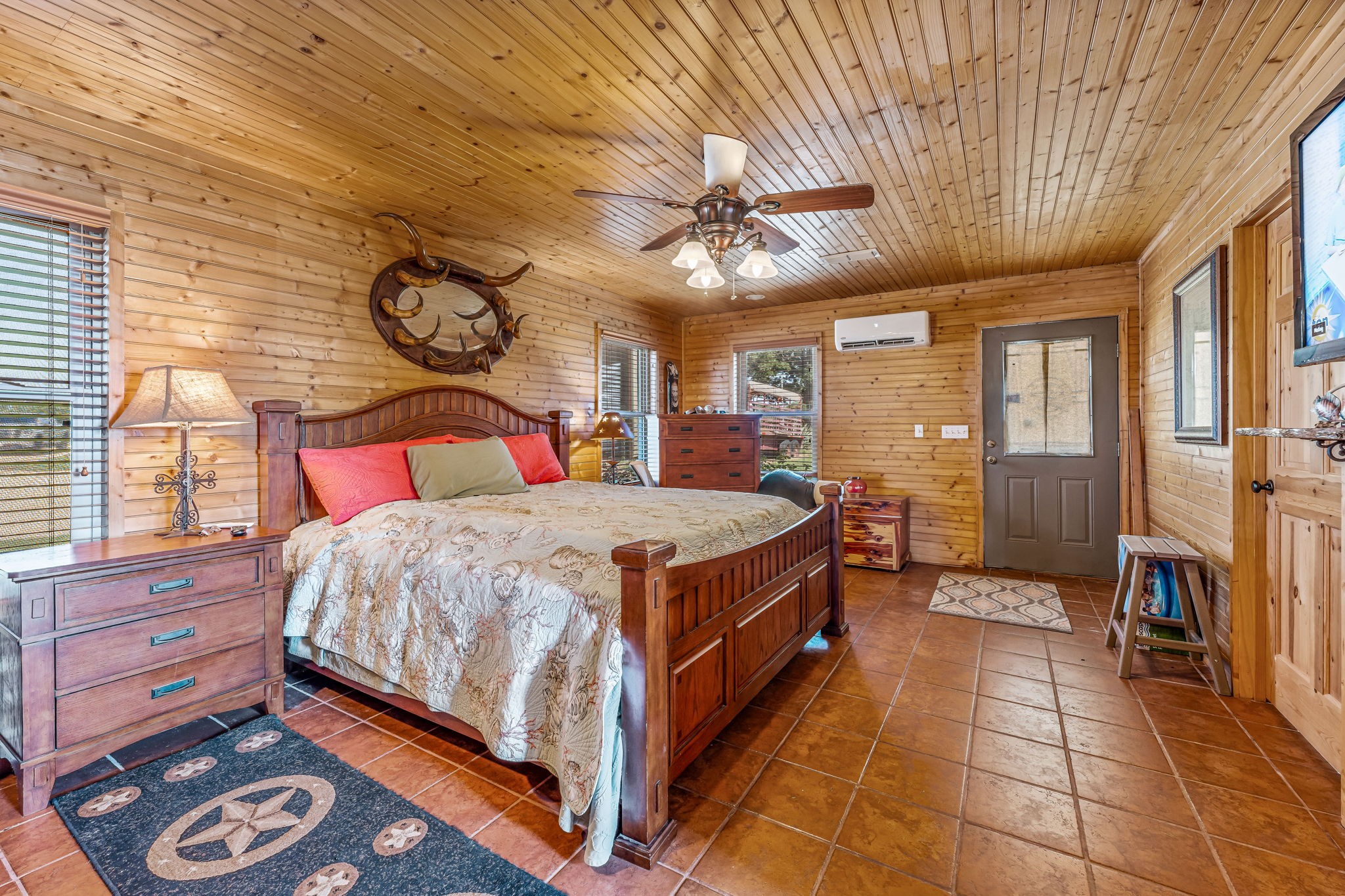 2440 County Road 243