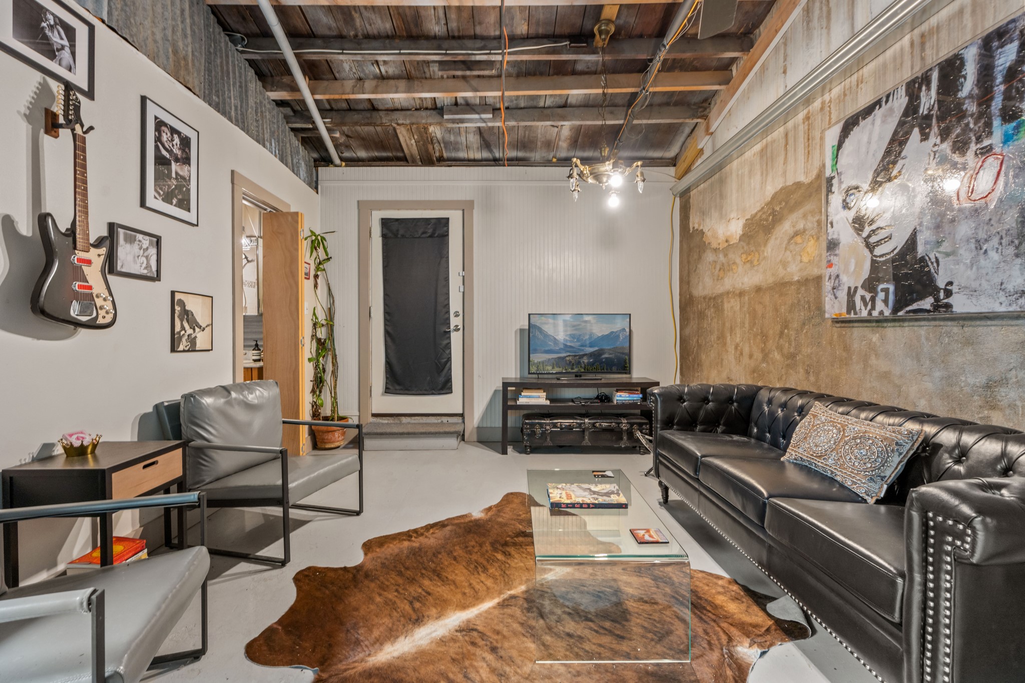 114 N Avenue D