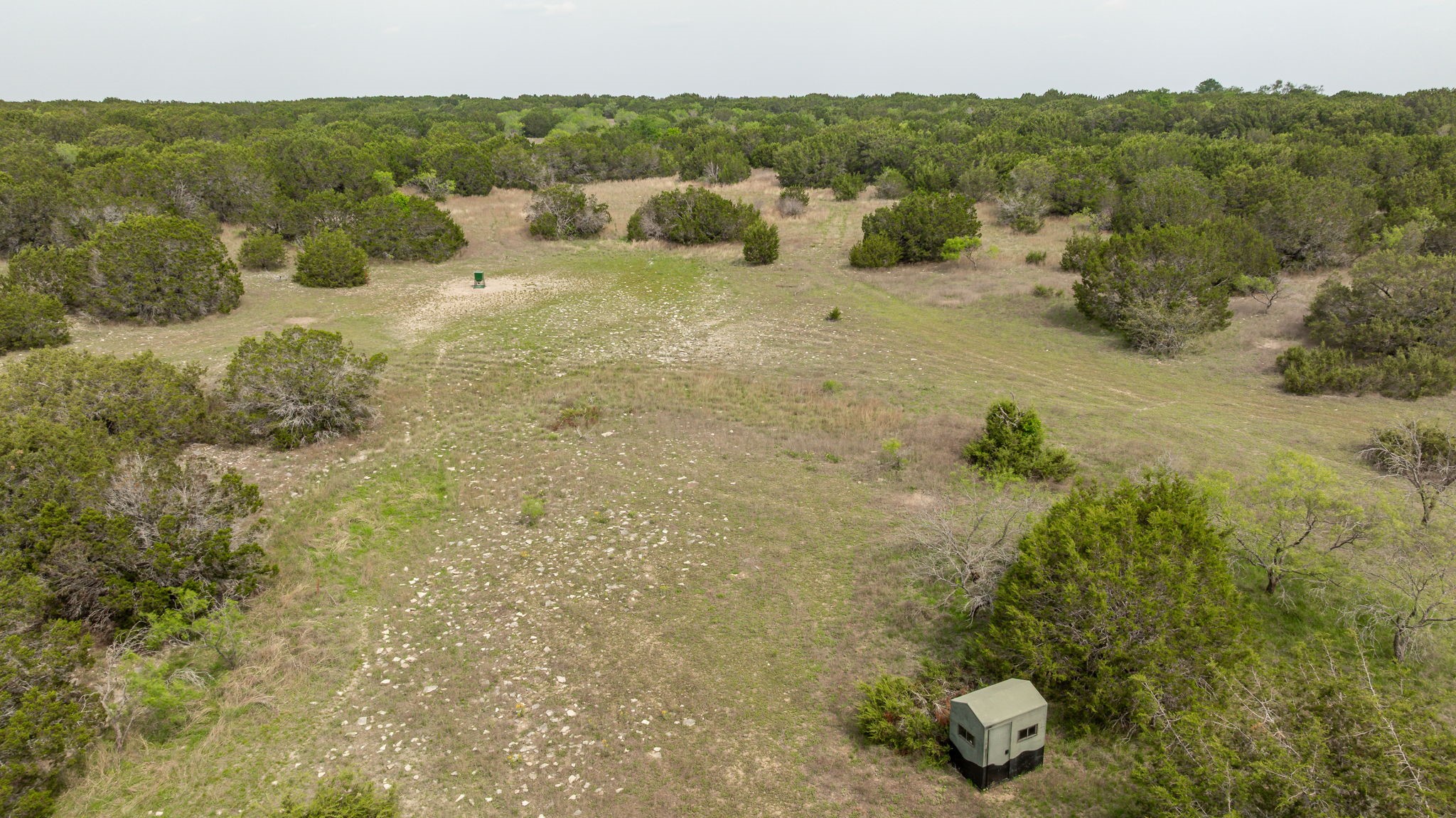 5905 N US Highway 281 (400)