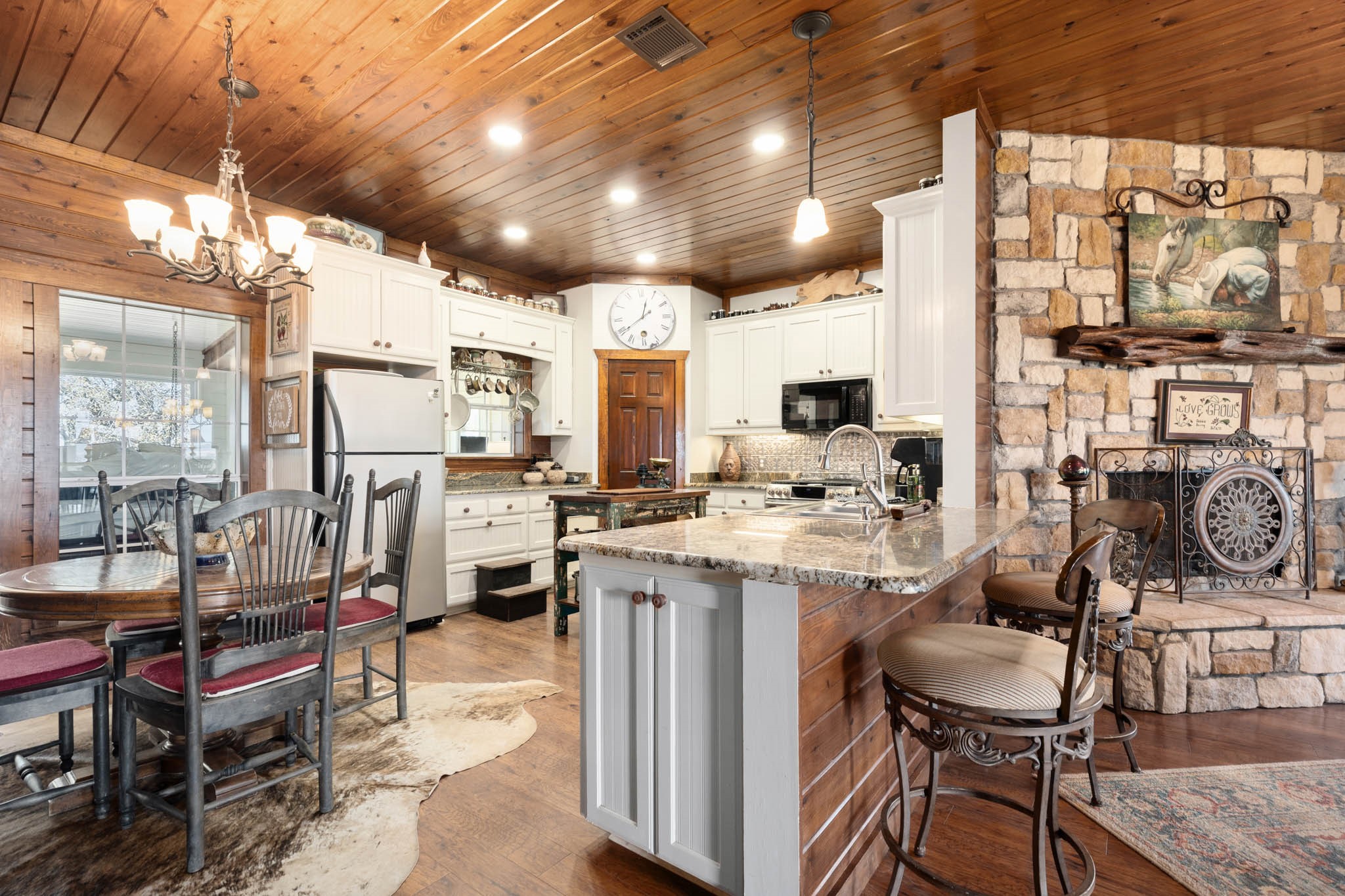 1642 County Road 234