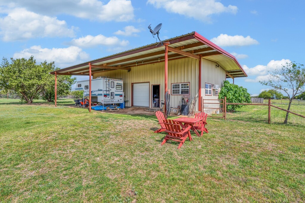 120 Private Road 2123