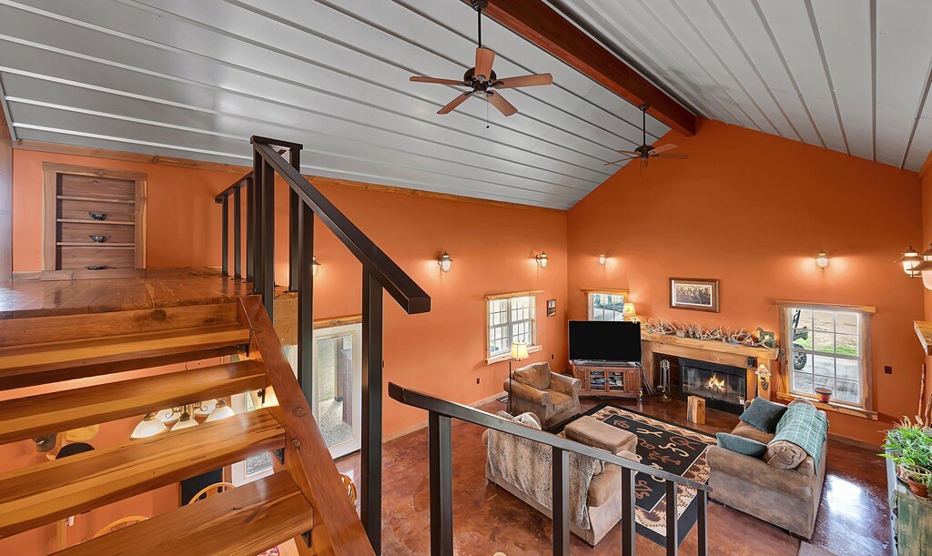 120 Private Road 2123