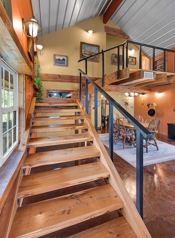 120 Private Road 2123