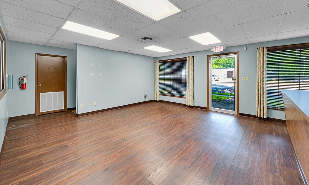 706 W 5th Street