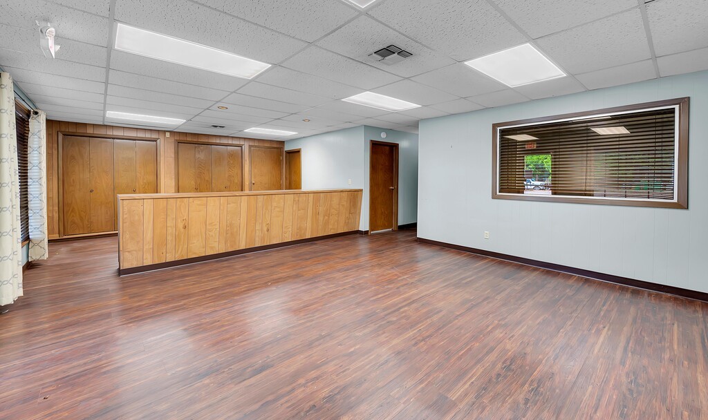 706 W 5th Street