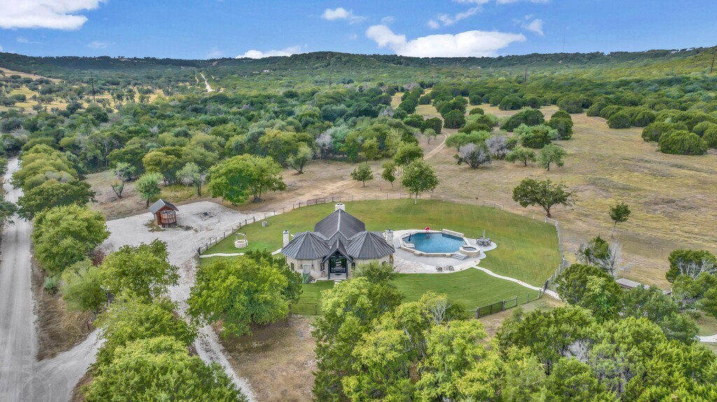 3311 county road 1035