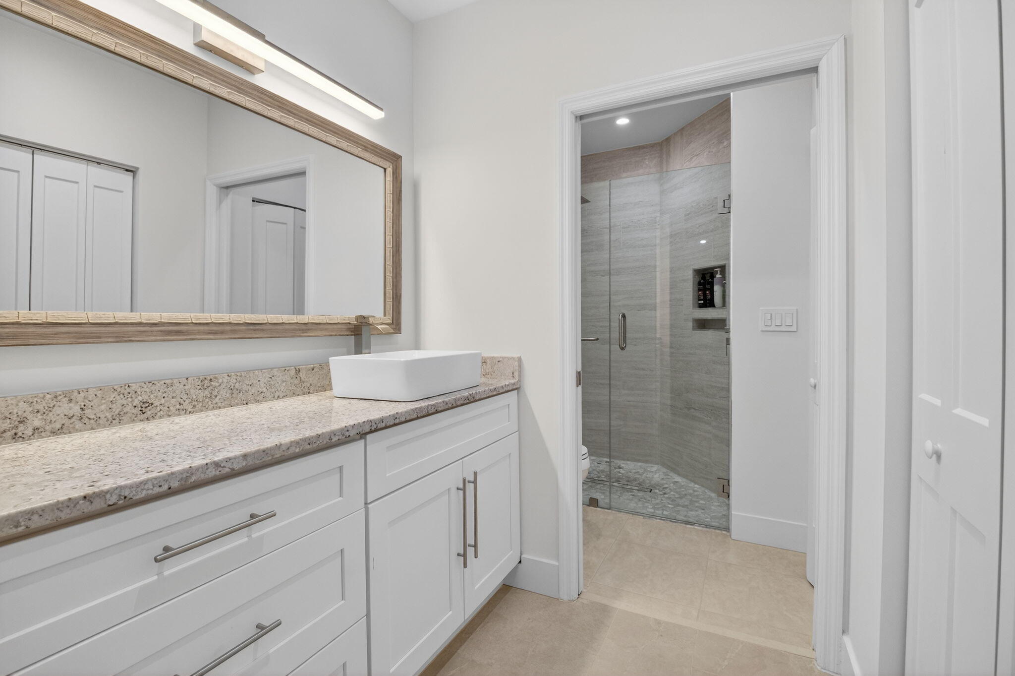 6171 Floral Lakes Drive