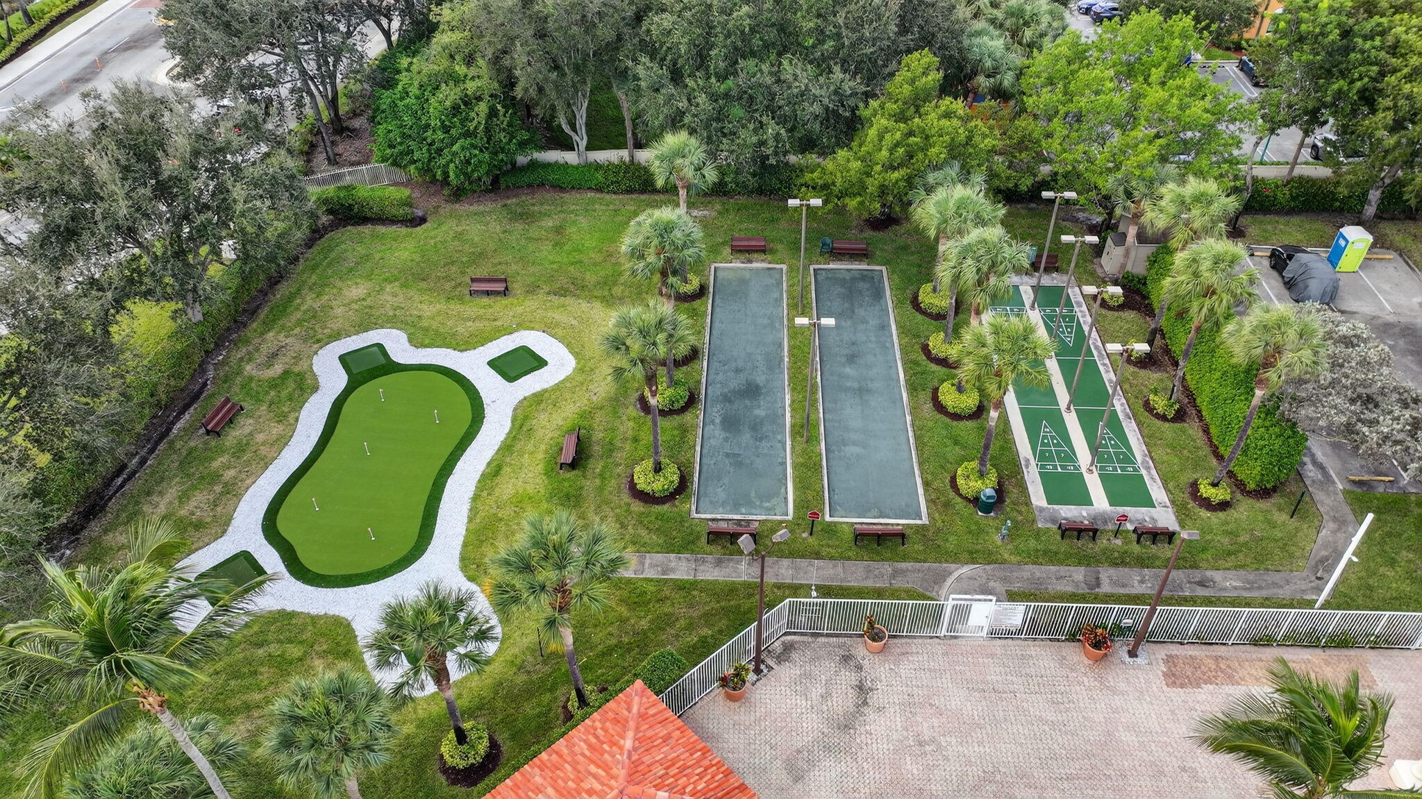 6171 Floral Lakes Drive