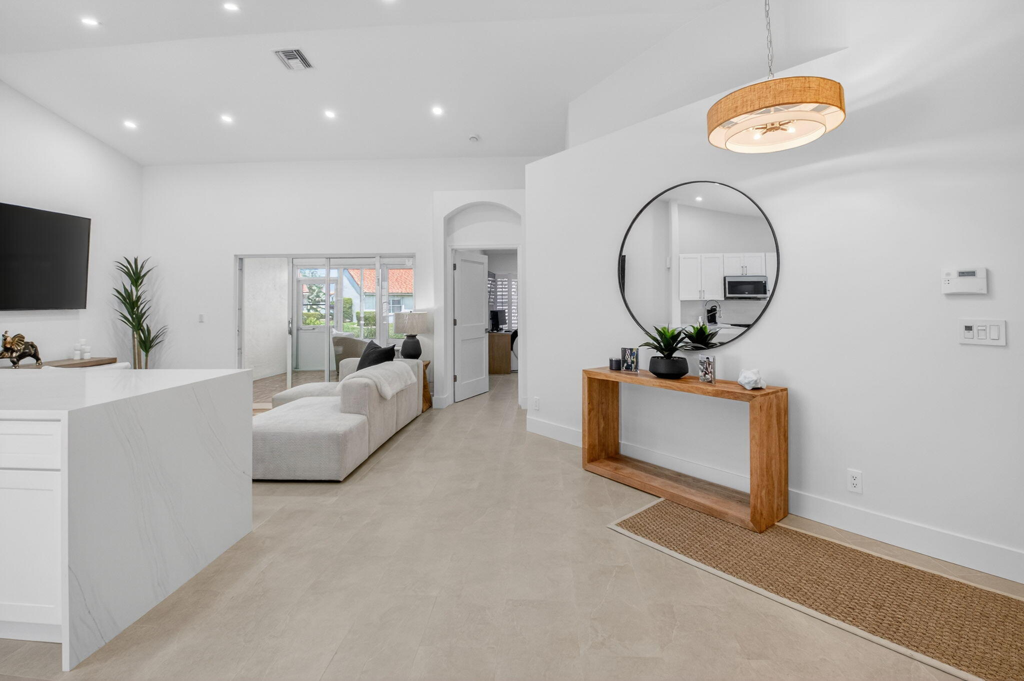 6171 Floral Lakes Drive