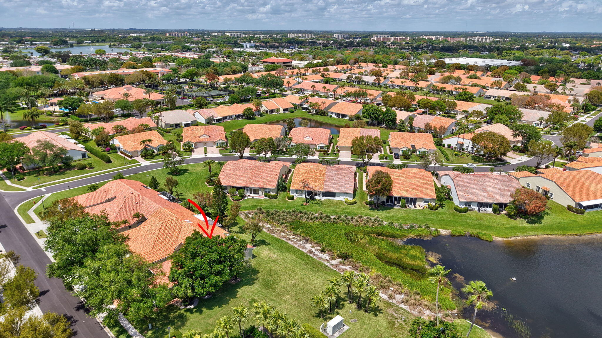 6171 Floral Lakes Drive