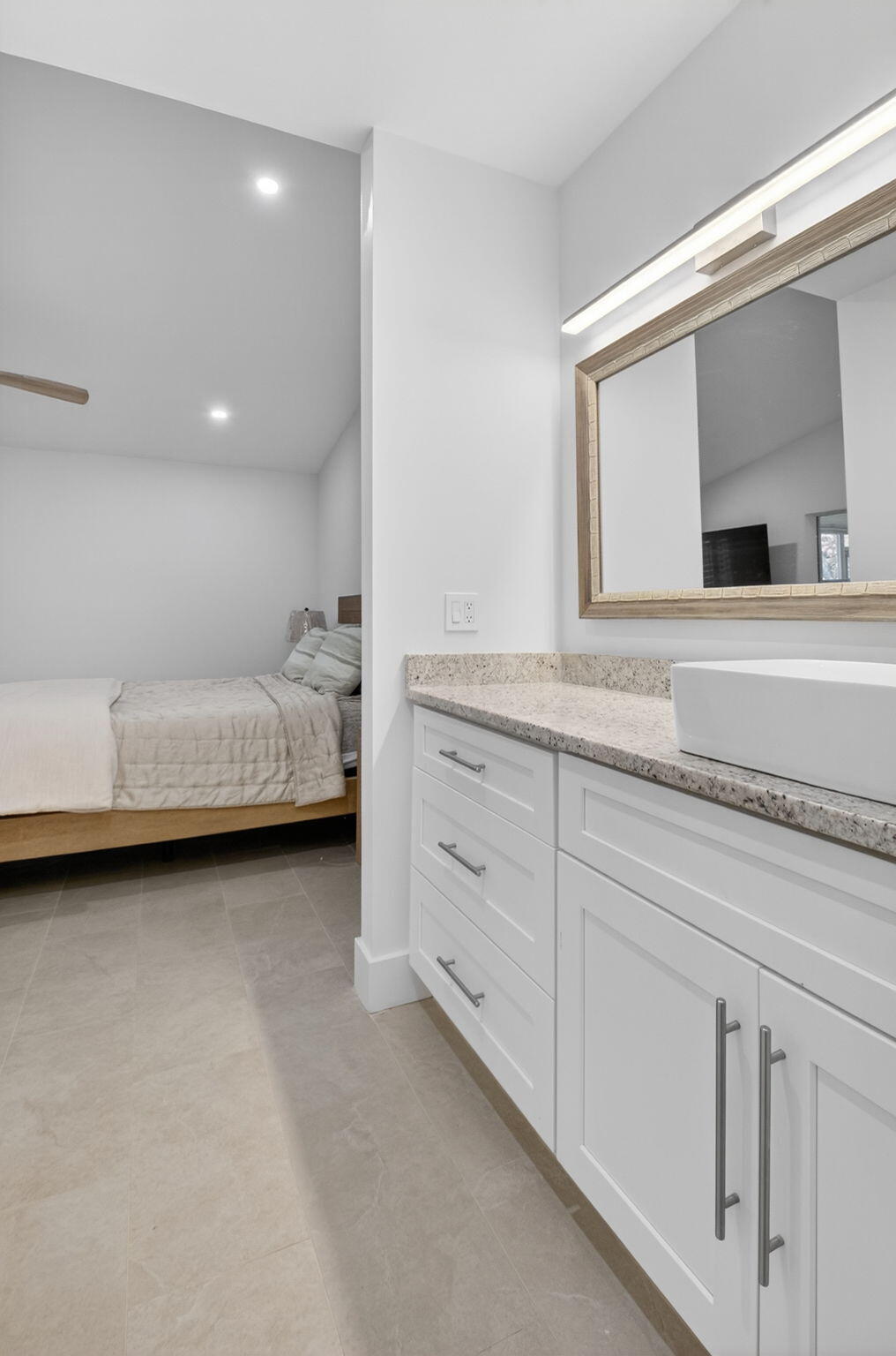 6171 Floral Lakes Drive