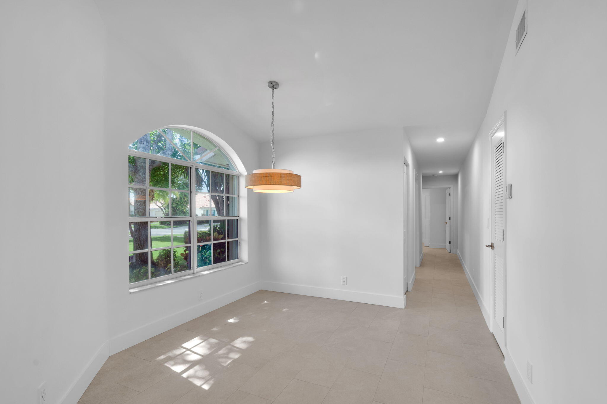 6171 Floral Lakes Drive