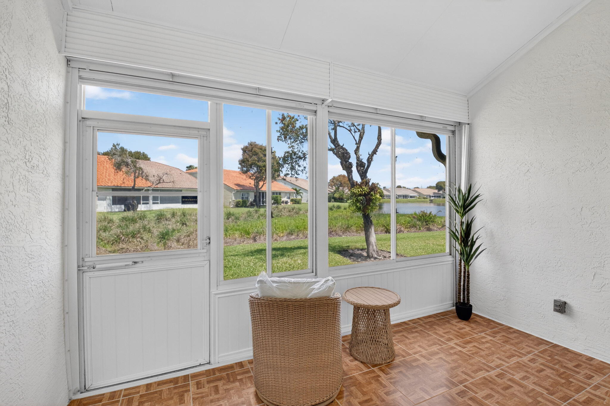 6171 Floral Lakes Drive