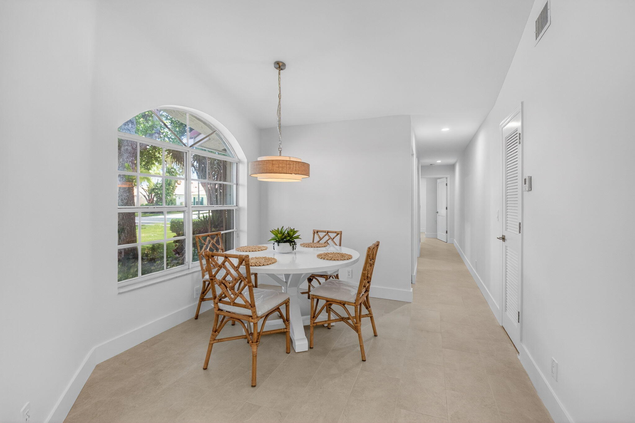 6171 Floral Lakes Drive