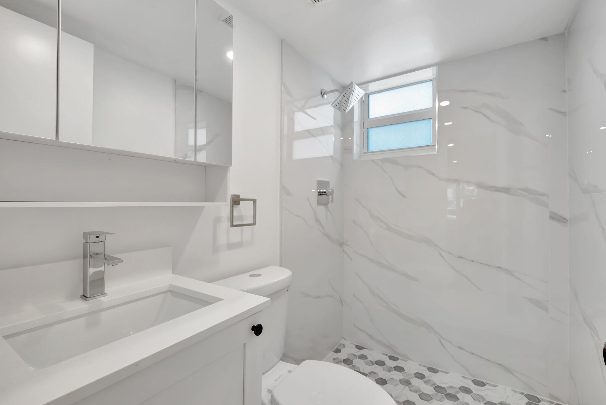 1260 SW 4th Street 3