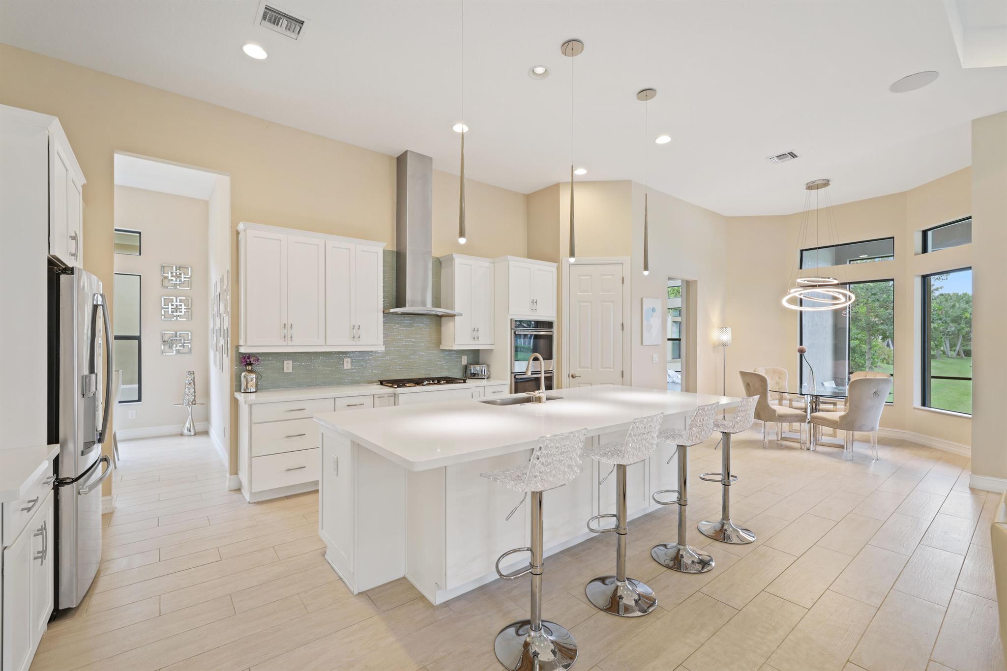 12085 Kalmar Circle S