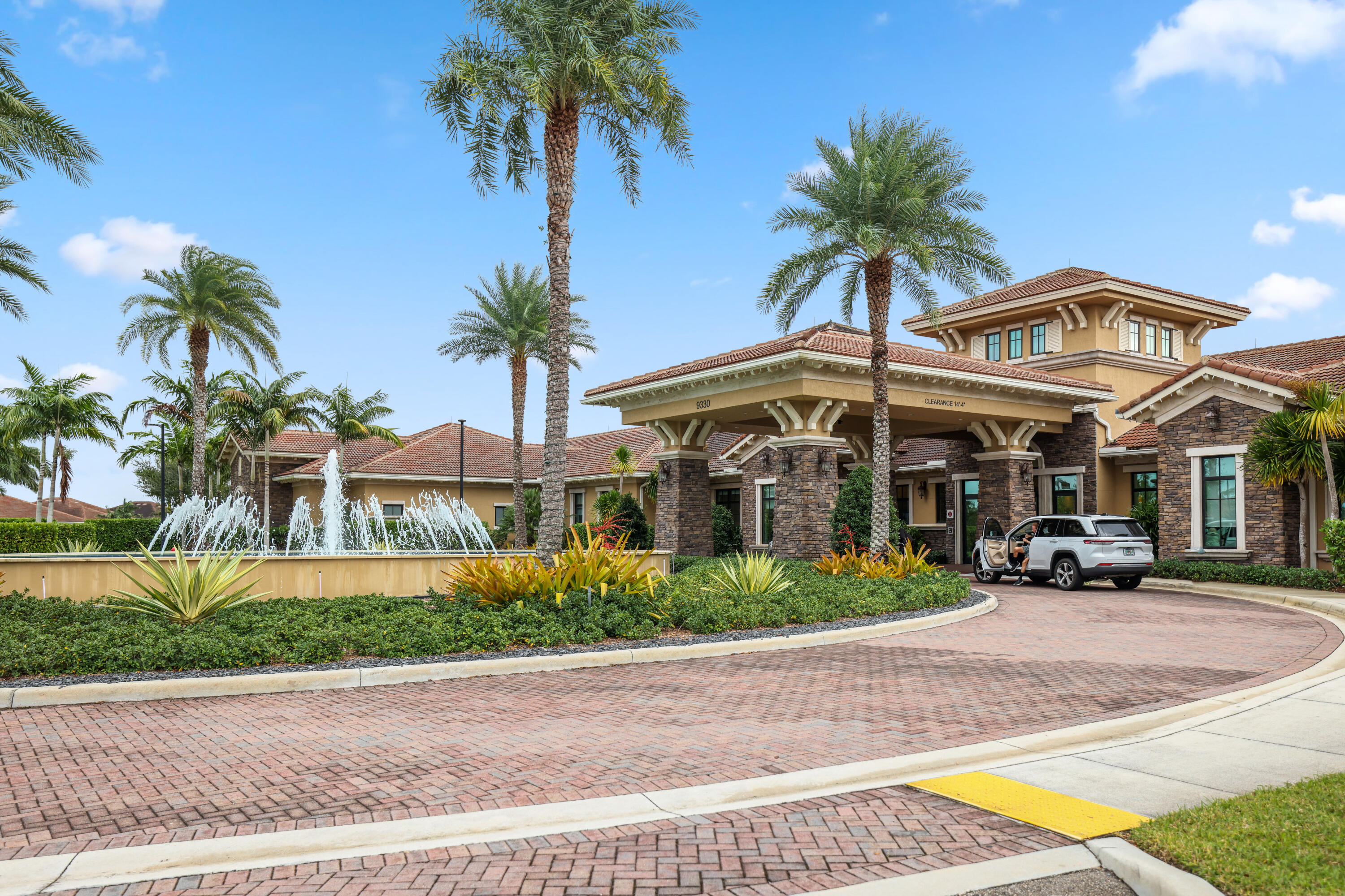 12085 Kalmar Circle S