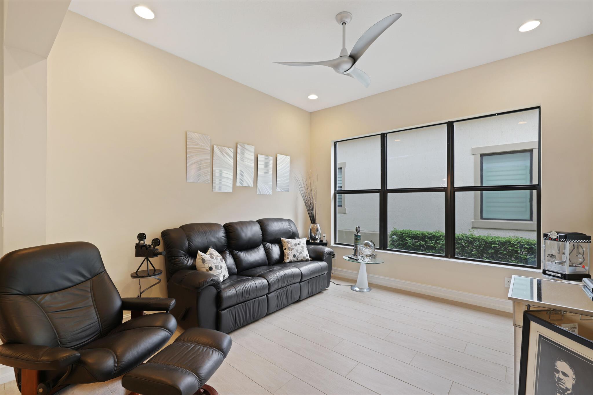 12085 Kalmar Circle S