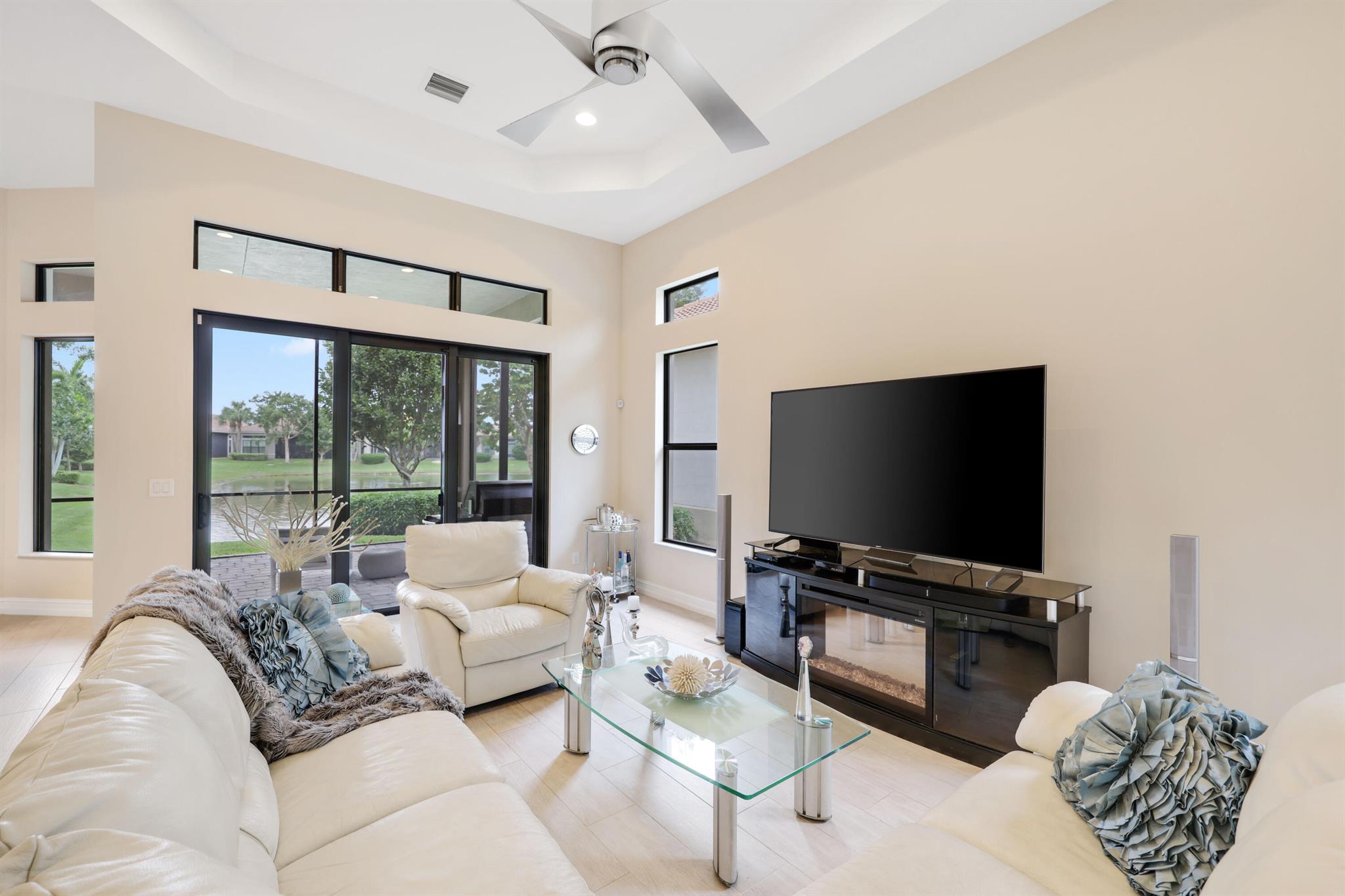 12085 Kalmar Circle S