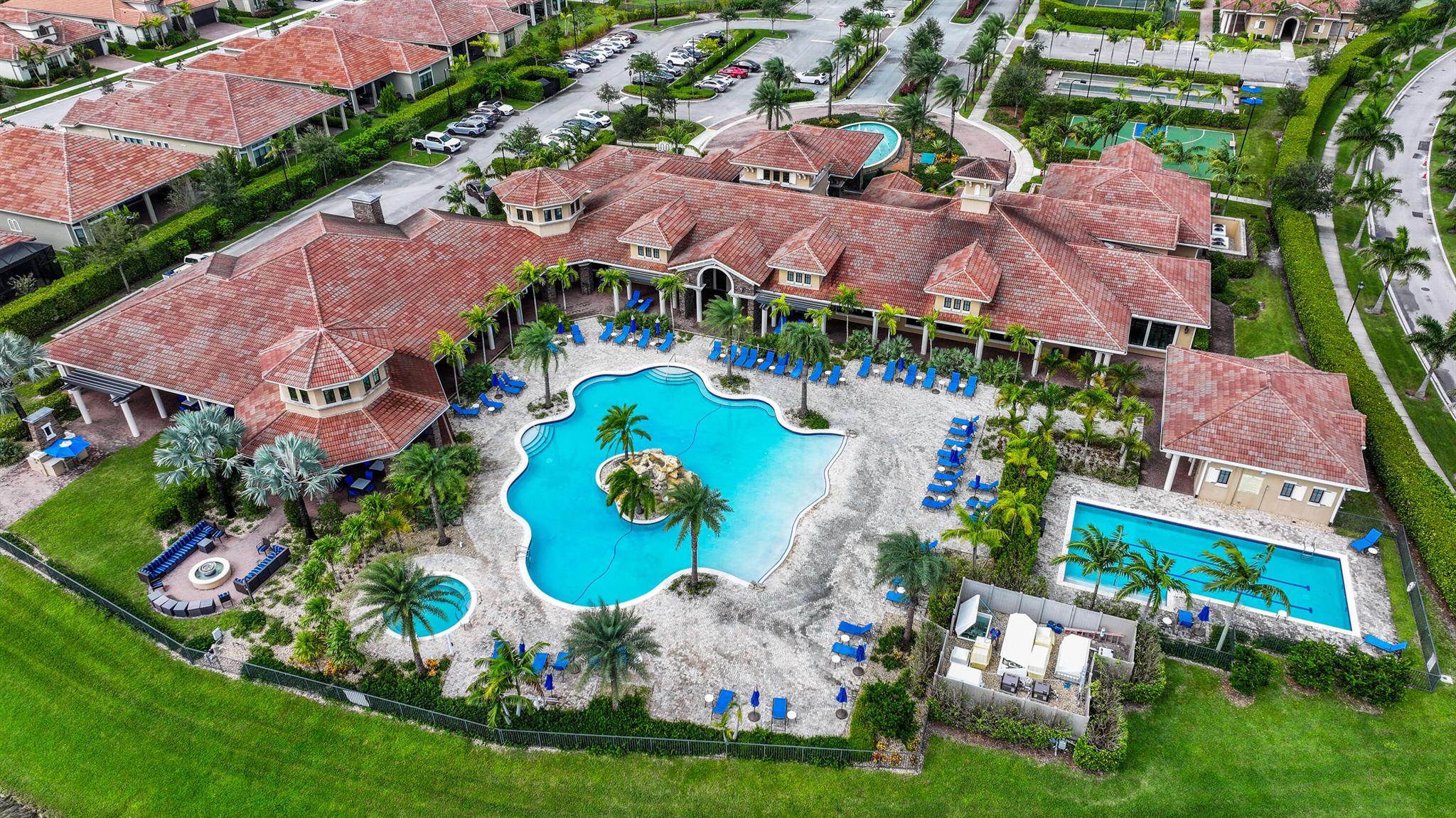 12085 Kalmar Circle S