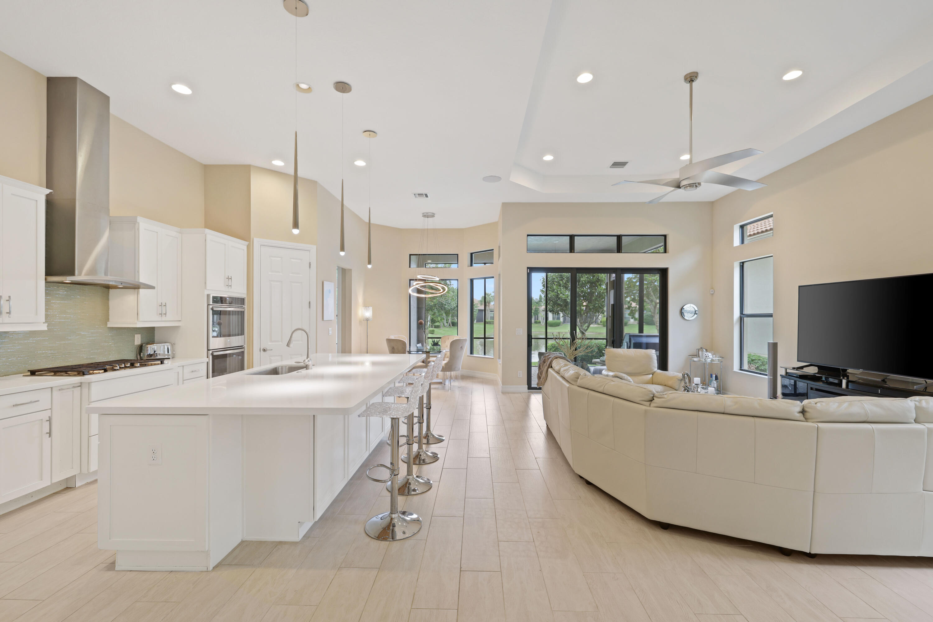 12085 Kalmar Circle S